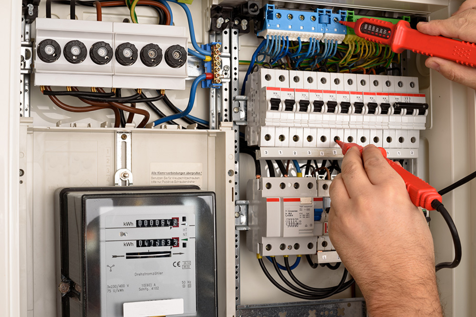 E-Check bei Elektro Weis GmbH in Buchen-Hettingen