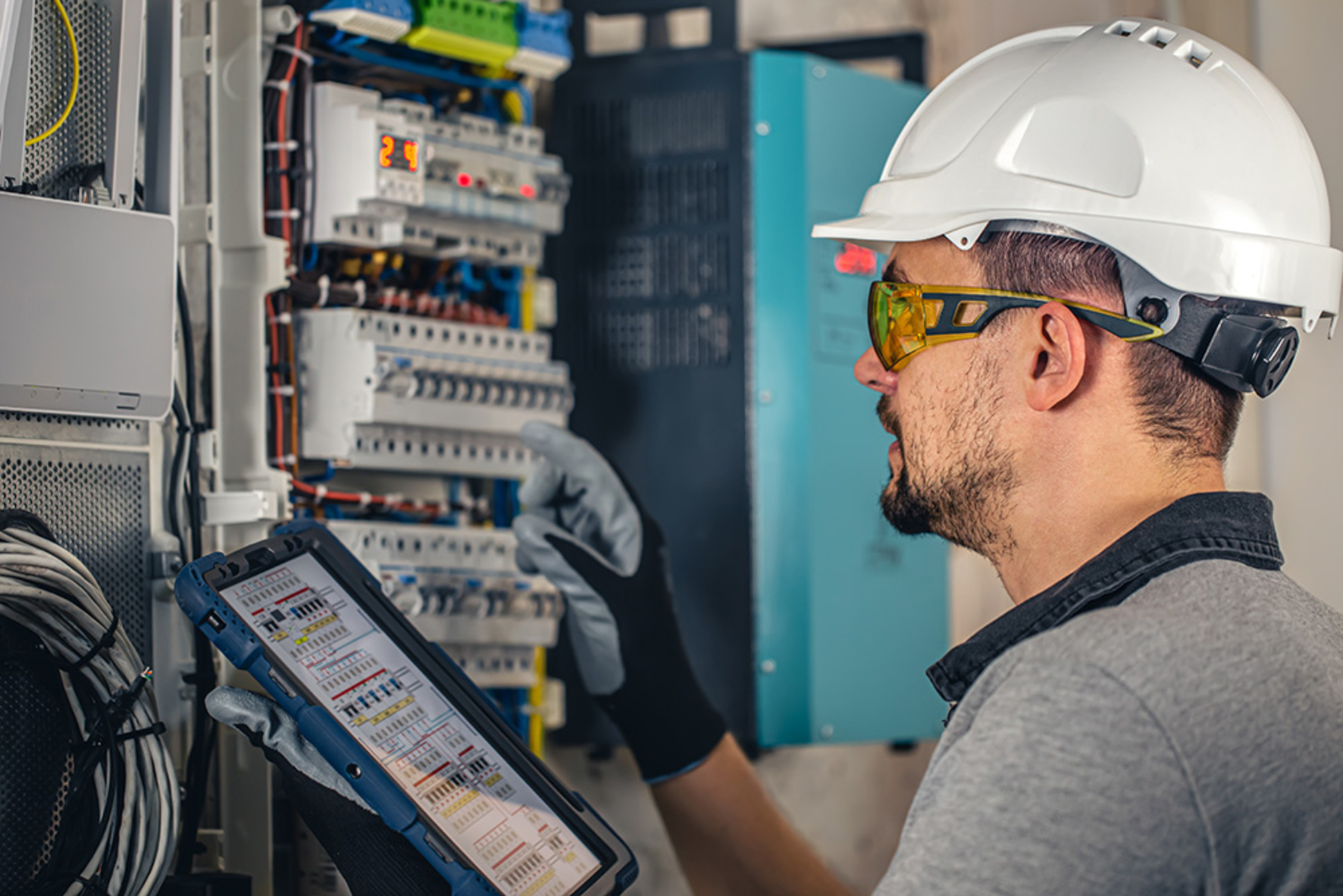 Industrie und Gewerbe bei Elektro Weis GmbH in Buchen-Hettingen