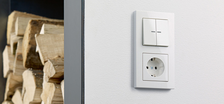 JUNG KNX Taster F 10 bei Elektro Weis GmbH in Buchen-Hettingen