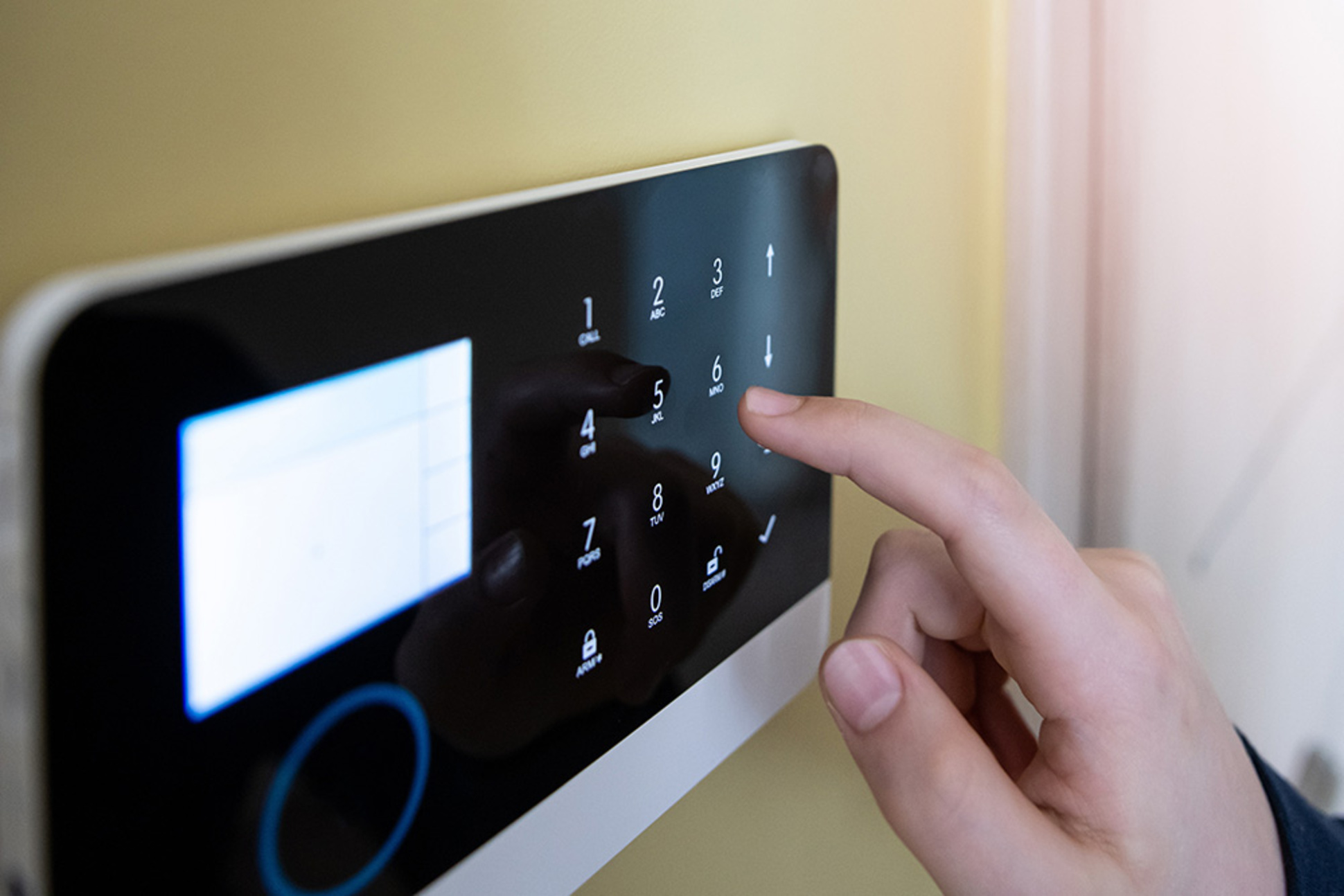Alarm­anlagen bei Elektro Weis GmbH in Buchen-Hettingen