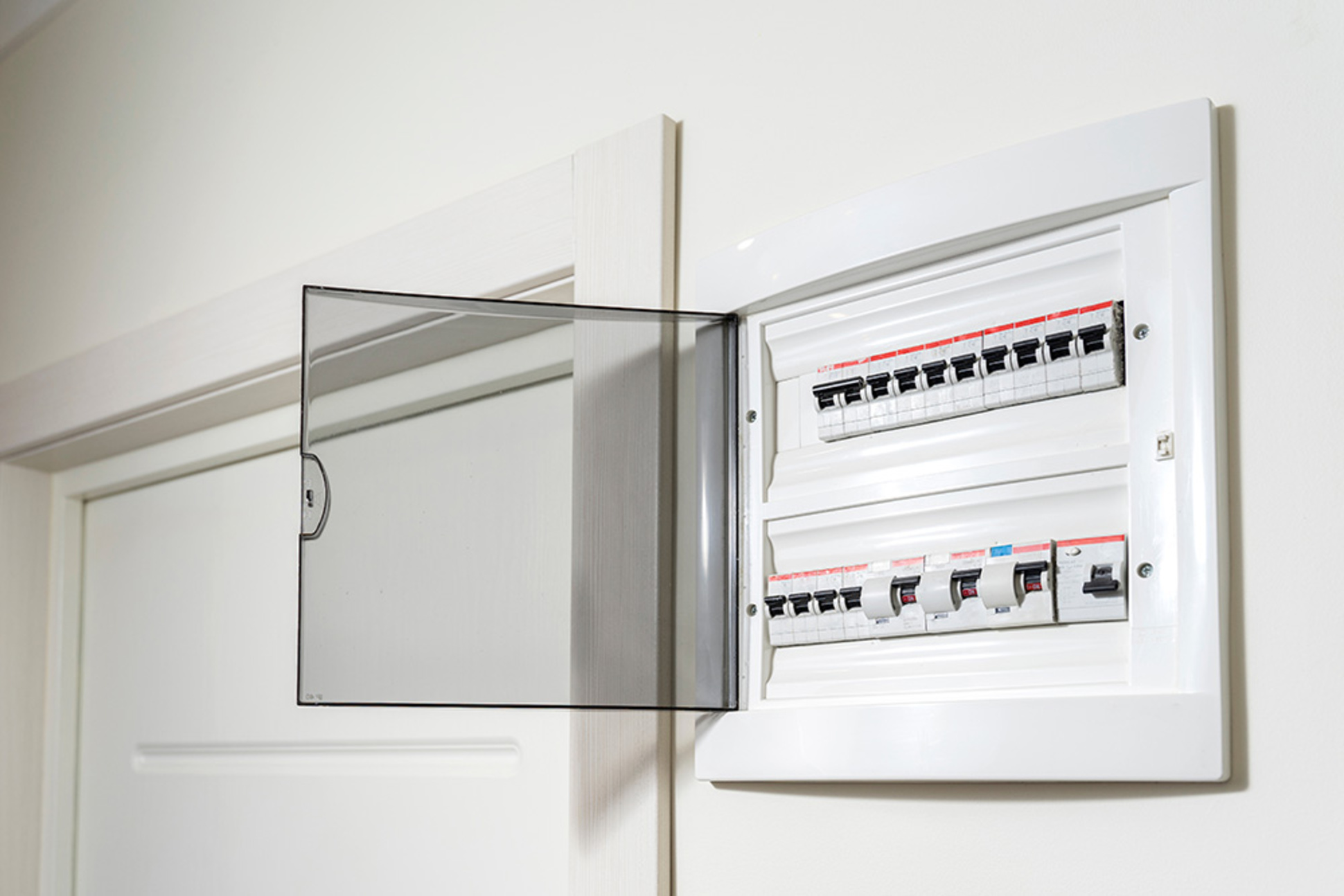 Über­spannungs­schutz bei Elektro Weis GmbH in Buchen-Hettingen